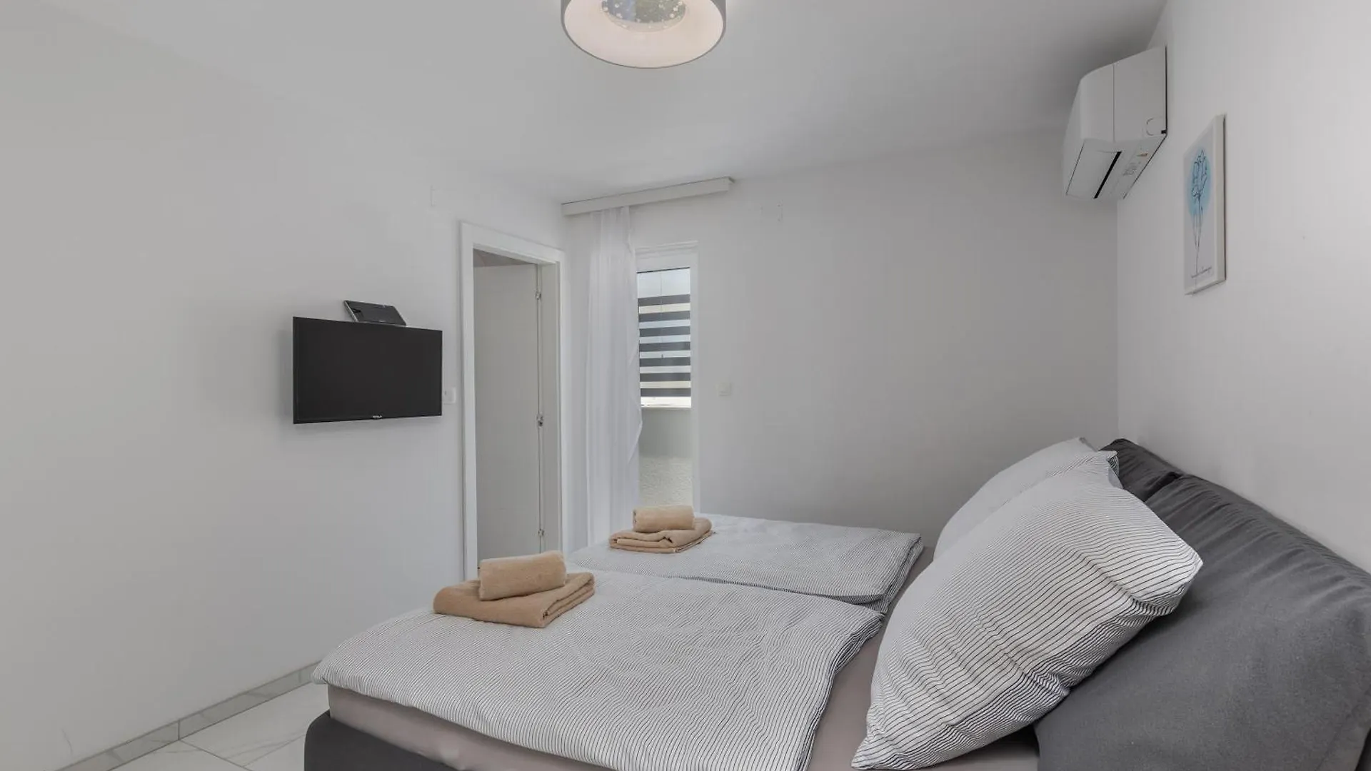 Luxury Pool Apartment With Sea View - Happy Rentals Crikvenica