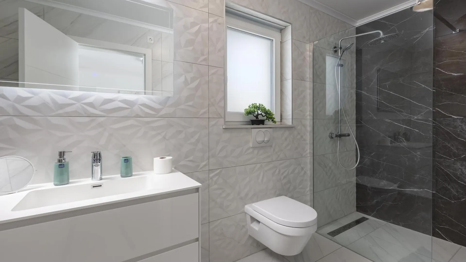 Luxury Pool Apartment With Sea View - Happy Rentals Crikvenica Croatia