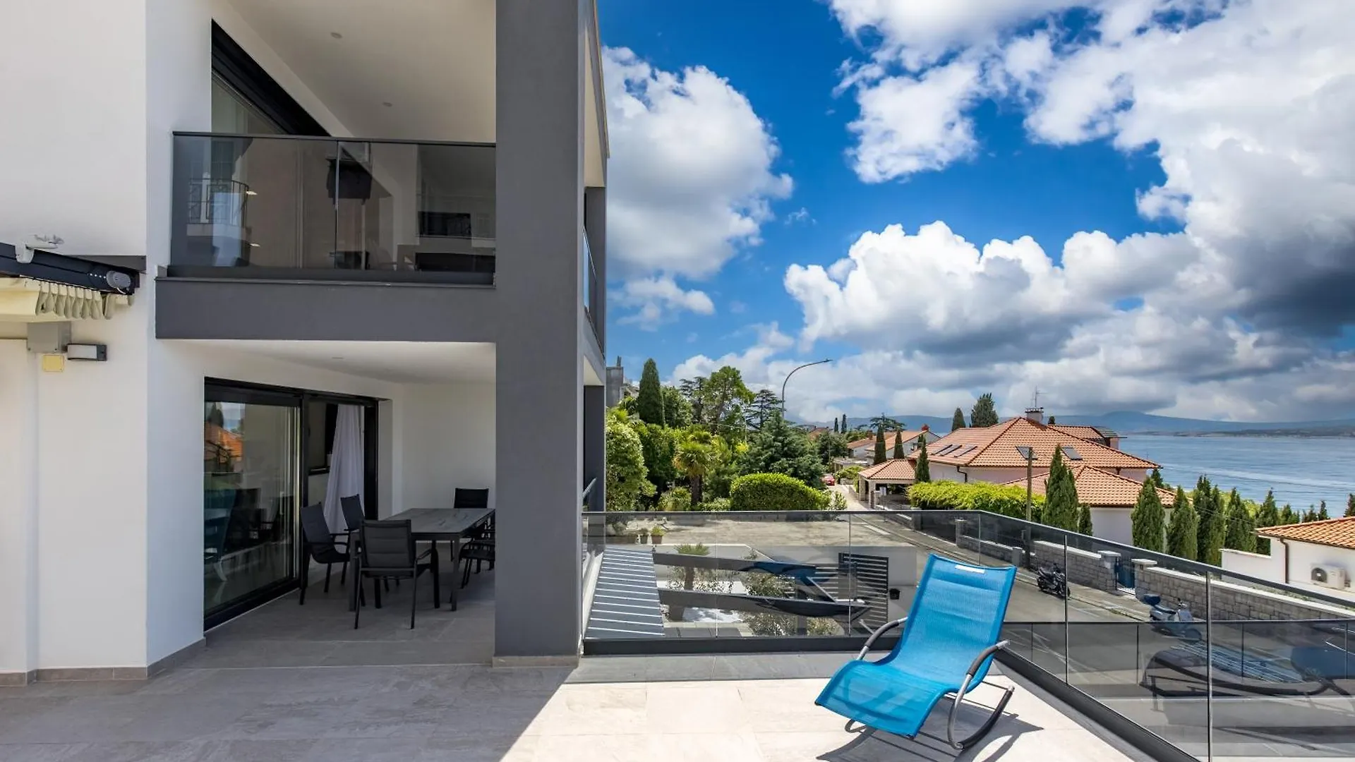 Luxury Pool Apartment With Sea View - Happy Rentals Crikvenica 0*,